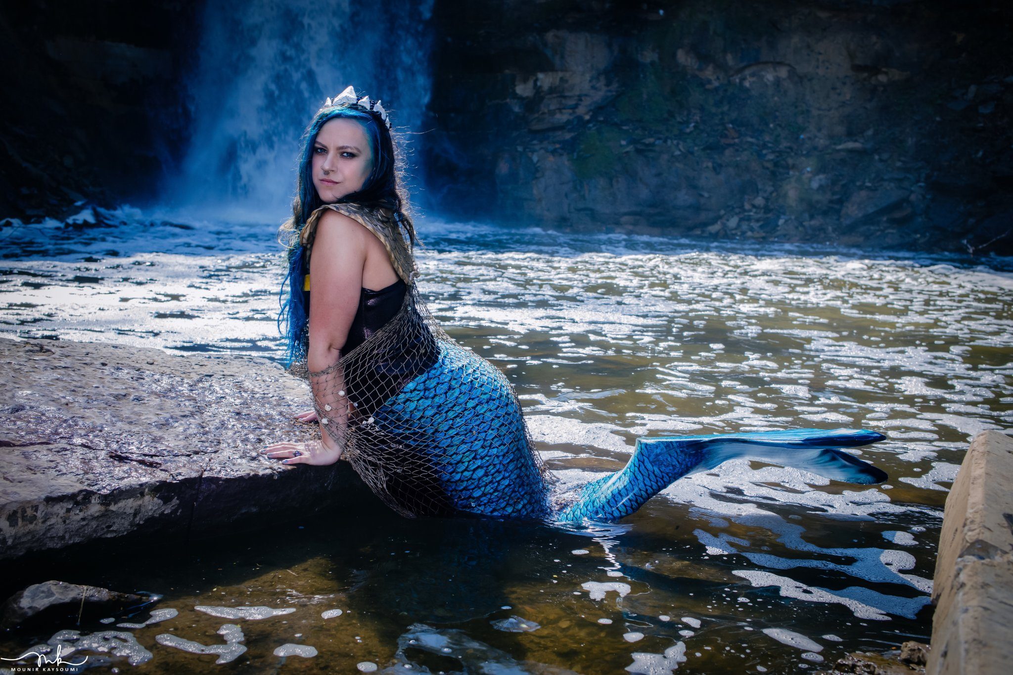 Mermaid by the water